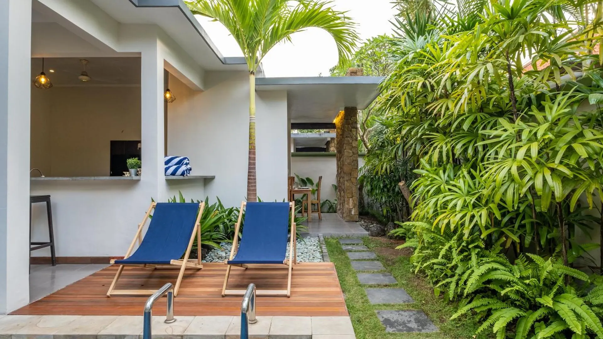 Kisaraa Villa Kerobokan  Indonesia
