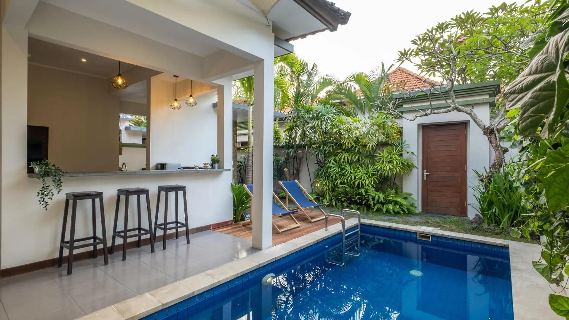 Kisaraa Villa Kerobokan  Indonesia