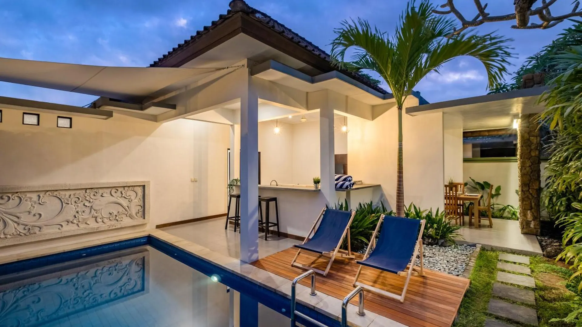 Kisaraa Villa Kerobokan  0*, Kerobokan (Bali)