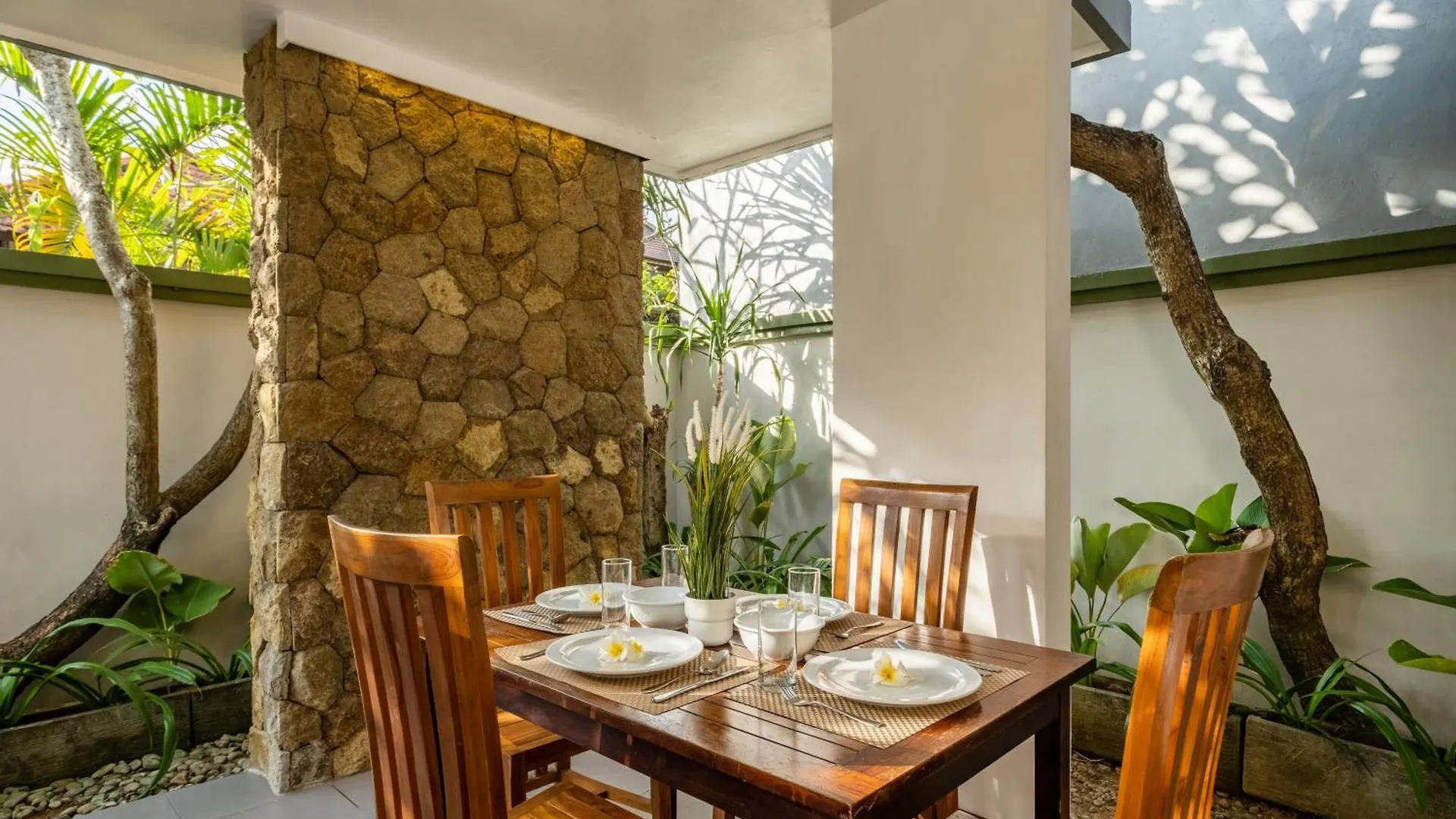 Kisaraa Villa Kerobokan   Kerobokan (Bali)