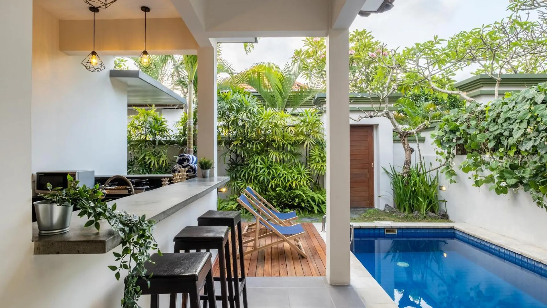 Kisaraa Villa Kerobokan   Kerobokan (Bali)