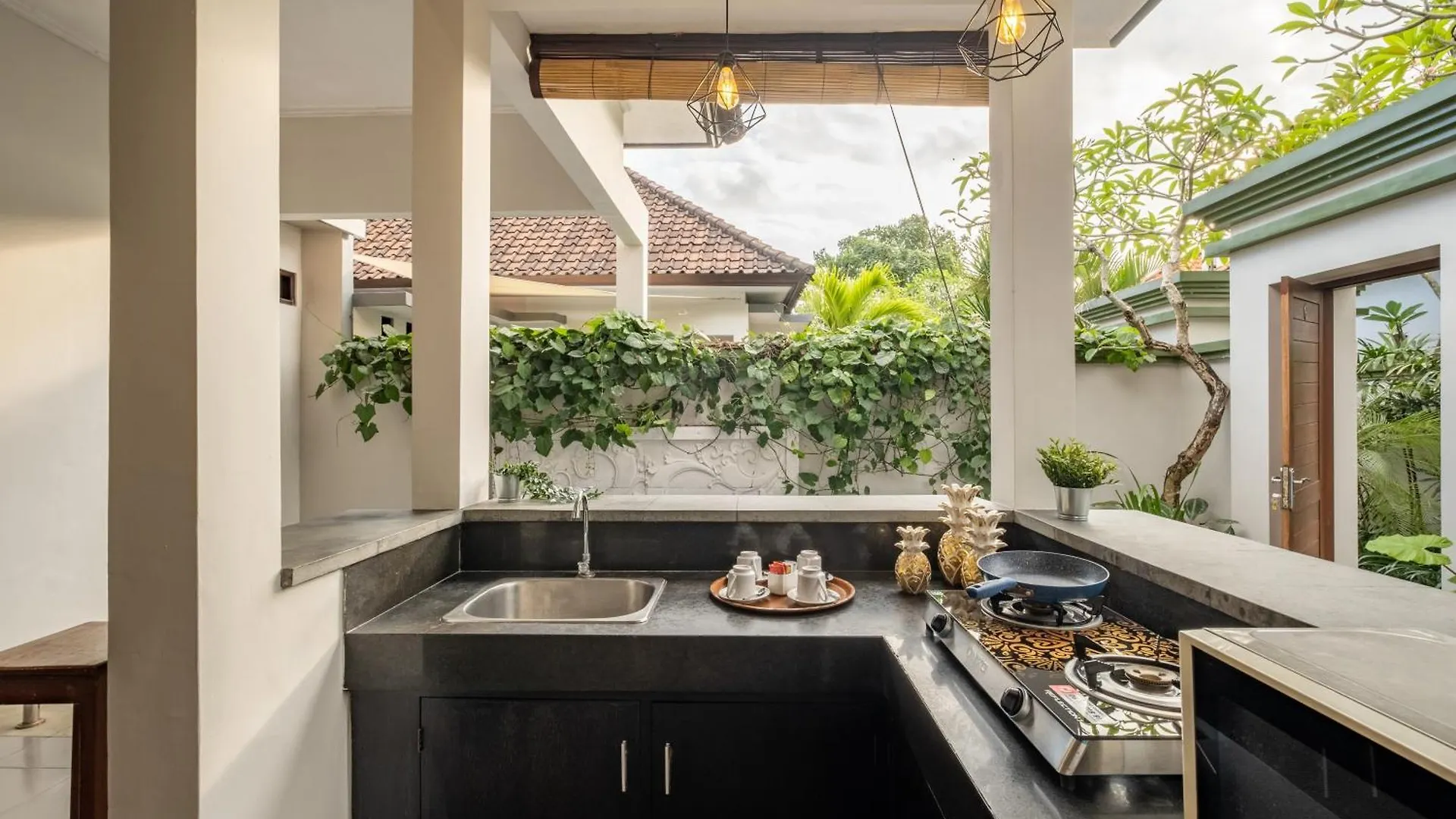 Kisaraa Villa Kerobokan  Kerobokan (Bali)
