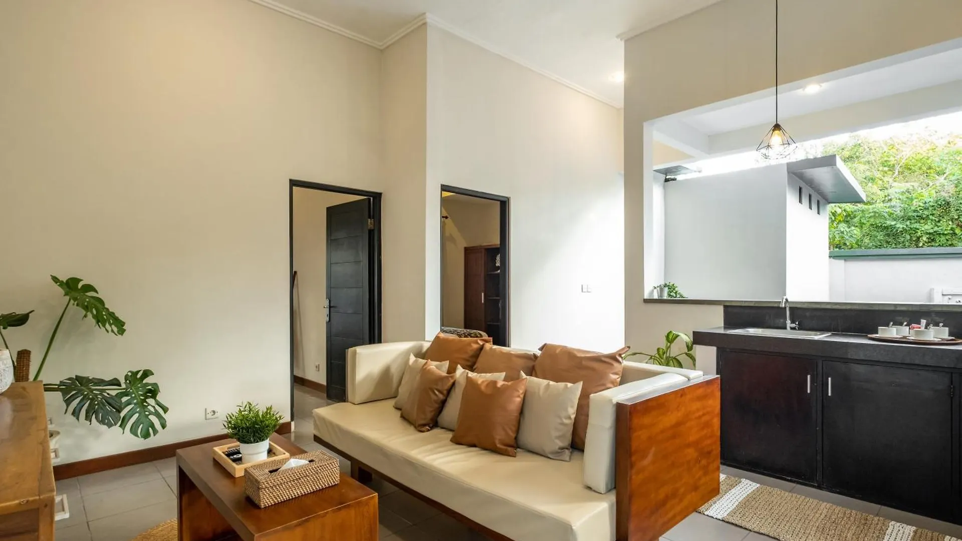 Kisaraa Villa Kerobokan  Kerobokan (Bali)
